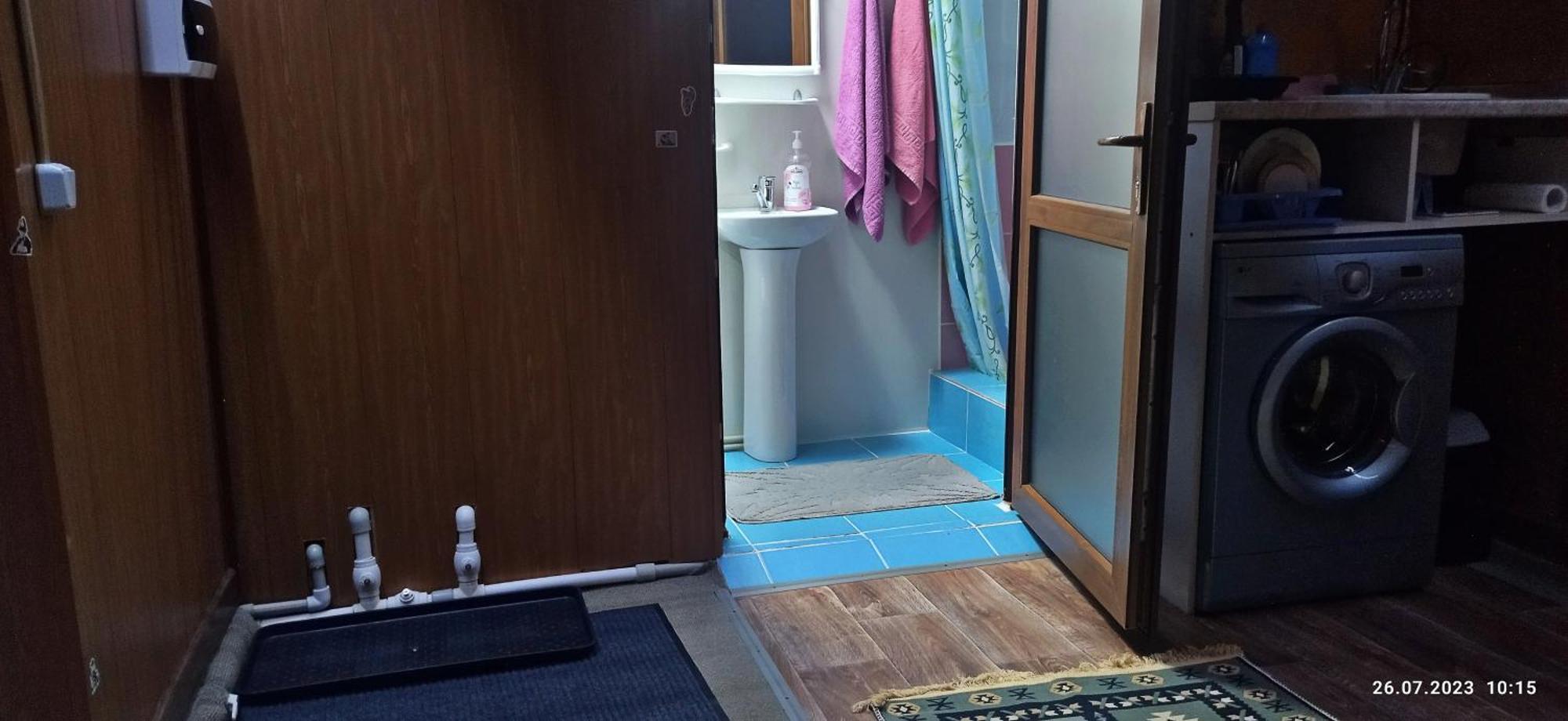 Apartment In A Guest House Almaty Bagian luar foto
